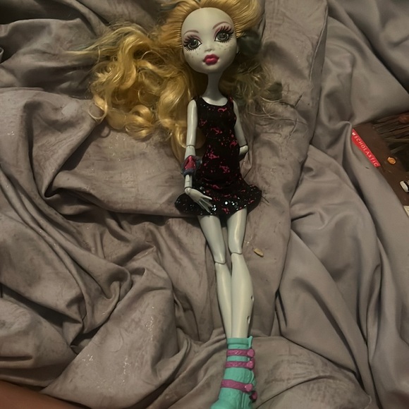 Monster high doll - Picture 1 of 2